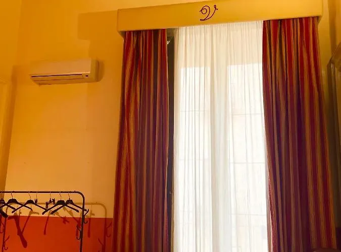 Valentino Hotel