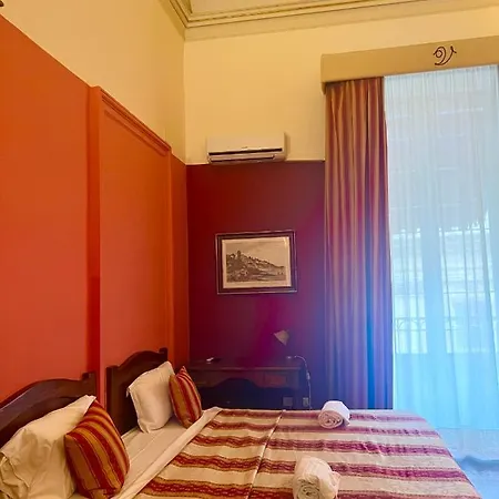Valentino فندق كاتانيا