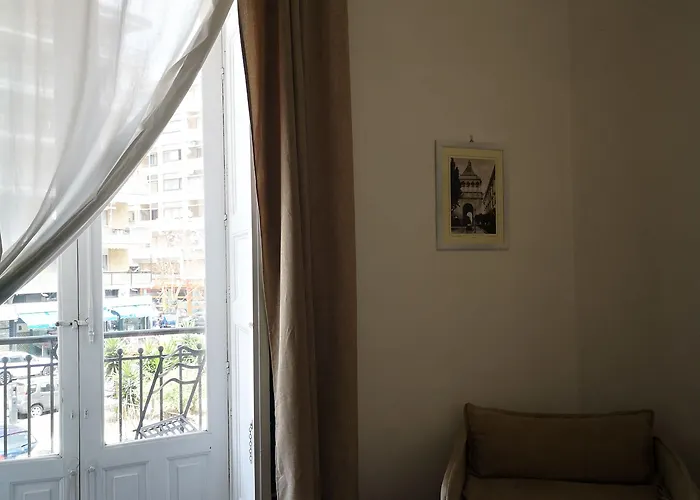 Valentino Otel Katanya